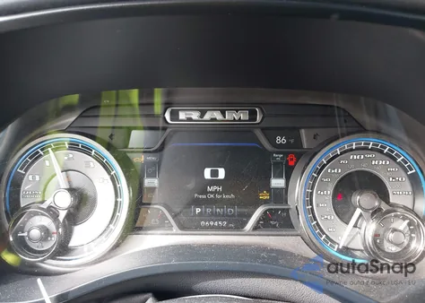 2020 Ram 1500 Limited 4X4 5'7 Box from USA, damaged, VIN 1C6SRFHT3LN314191